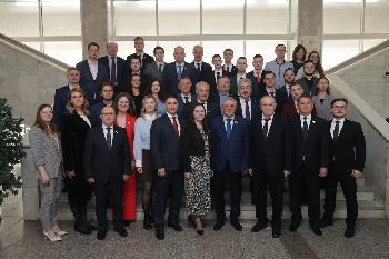 ����� � 80-����� ������ ������� �� ���������� ���������� ����������� ���������